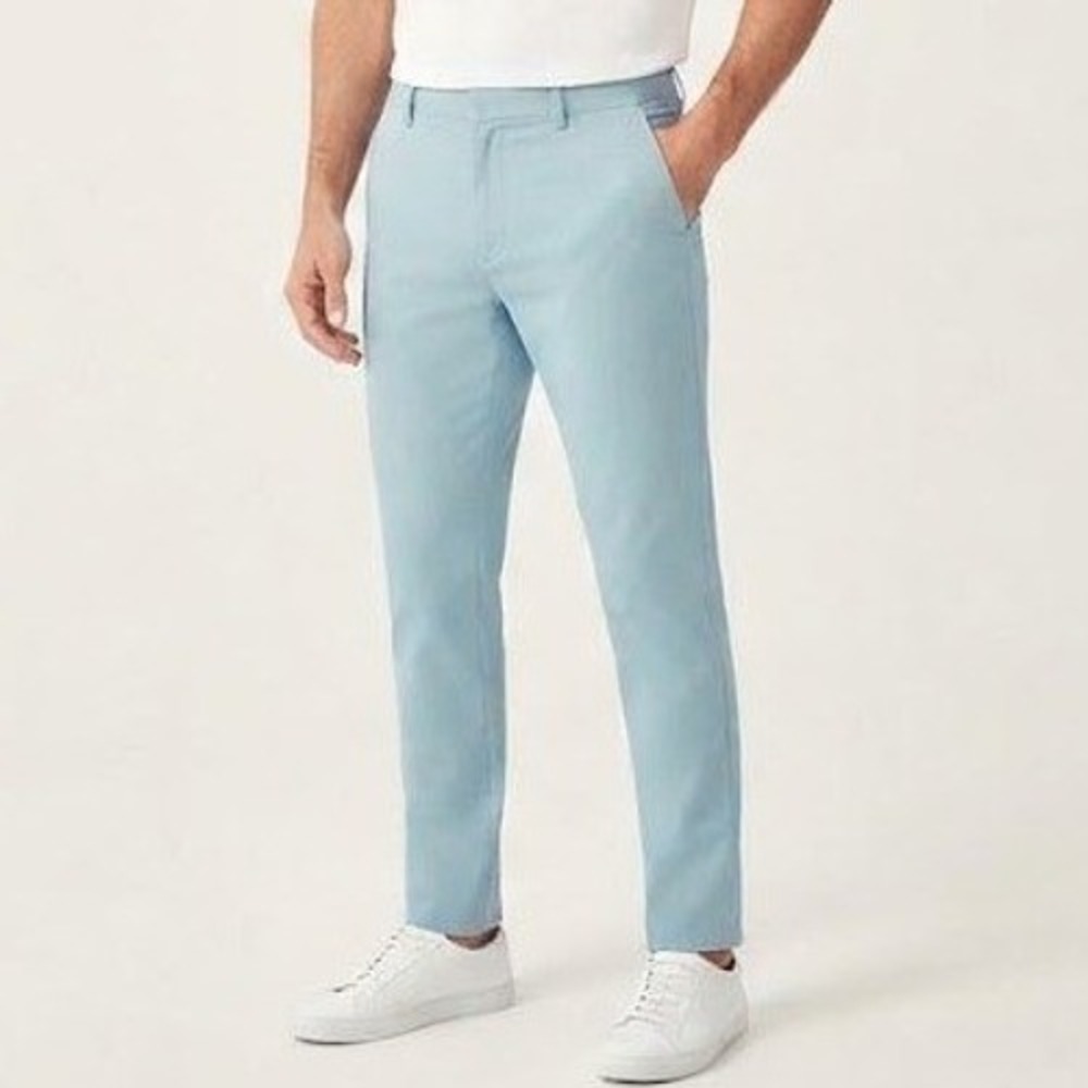 Fabletics One Pant Mens 33x30 Light Blue Excellent Stretch Chino Trousers Travel